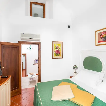 Apartment In Positano With Sea View Terrace *
